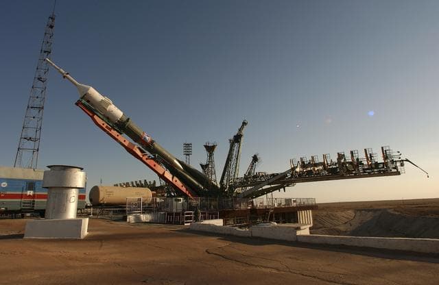 NASA image: Expedition 10 Preflight