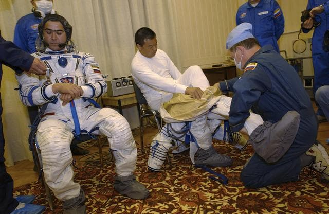 NASA image: Expedition 10 Preflight