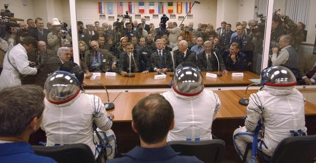 NASA image: Expedition 10 Preflight