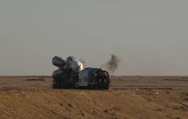 NASA image: Epedition 11 Soyuz Transport