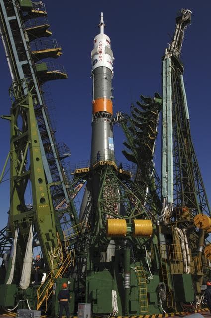 NASA image: Epedition 11 Soyuz Transport