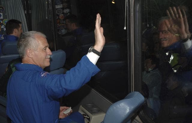 NASA image: Expedition 11 Launch Day