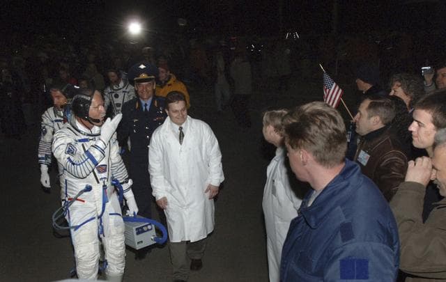 NASA image: Expedition 11 Launch Day