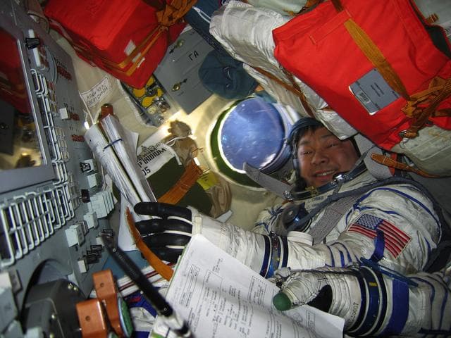 NASA image: Expedition 10 Landing