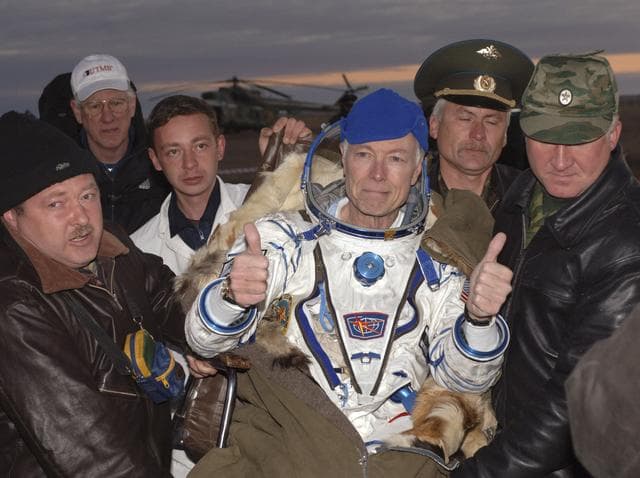 NASA image: Expedition 11 Landing