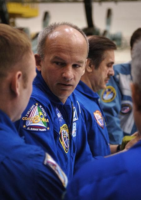 NASA image: Expedition 13 Preflight
