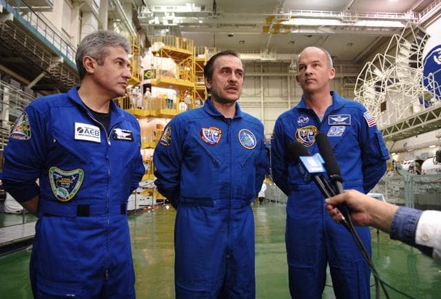 NASA image: Expedition 13 Preflight