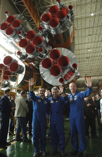 NASA image: Expedition 13 Preflight
