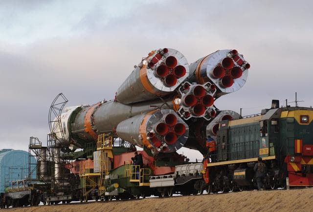 NASA image: Expedition 13 Preflight
