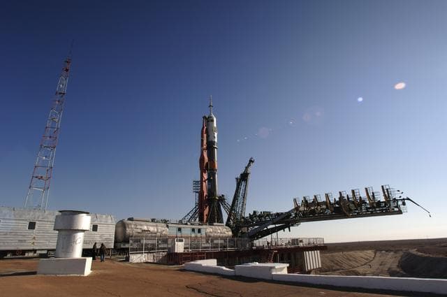 NASA image: Expedition 13 Preflight