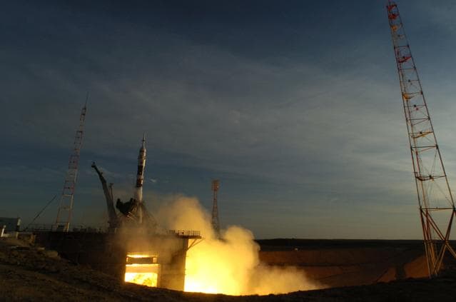 NASA image: Expedition 13 Launch