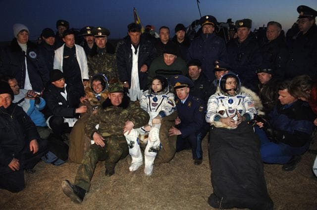 NASA image: Expedition 12 Landing