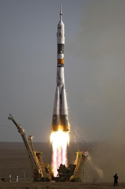 NASA image: Expedition 14 Launch