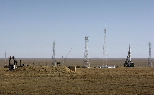 NASA image: Expedition 14 Preflight