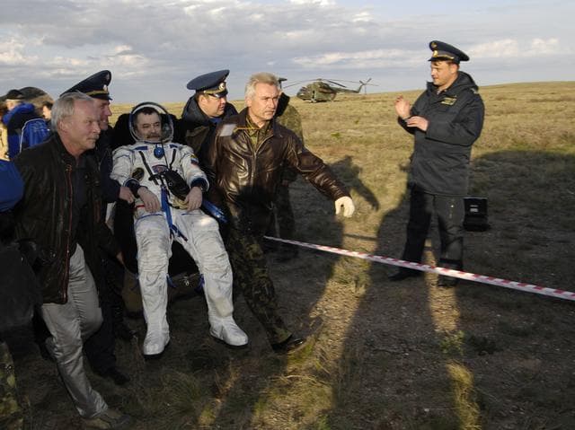 NASA image: Expedition 14 Landing