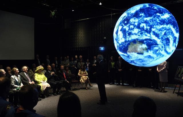 NASA image: Goddard Queen Visit