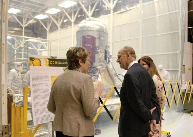 NASA image: Goddard Queen Visit