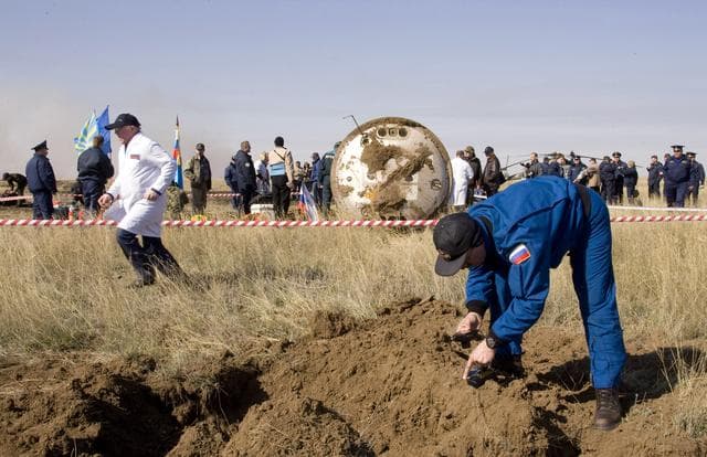 NASA image: Expedition 16 Soyuz TMA-11 Lands