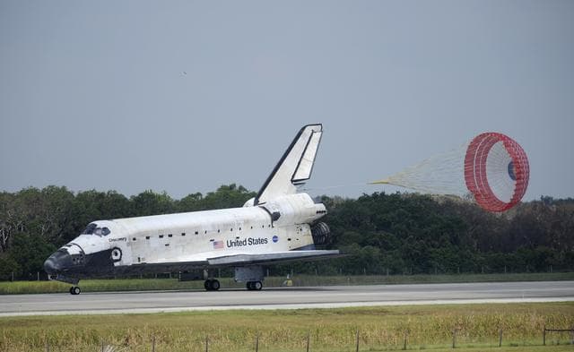 NASA image: STS-124 Space Shuttle Discovery Landing
