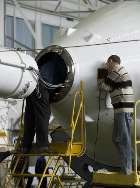 NASA image: Expedition 19 Soyuz Assembly