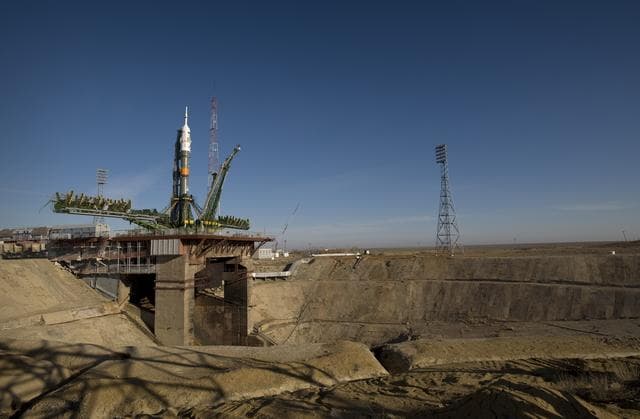 NASA image: Expedition 19 Soyuz Erection