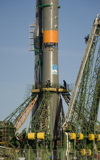 NASA image: Expedition 19 Soyuz Erection