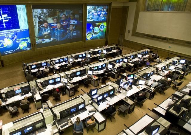 NASA image: Expedition 19 Docks to ISS