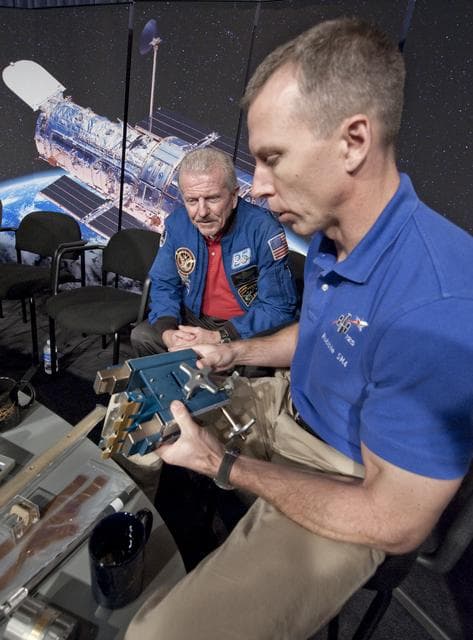 STS-125 Hubble Crew Press Conference