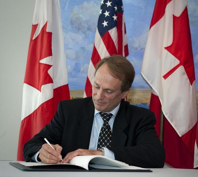 NASA image: U.S. and Canada Sign Space Agreement
