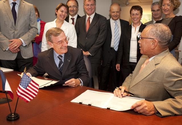 NASA image: CNES and NASA Agreements Signed