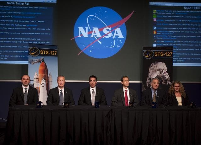 NASA image: STS-127 Tweetup