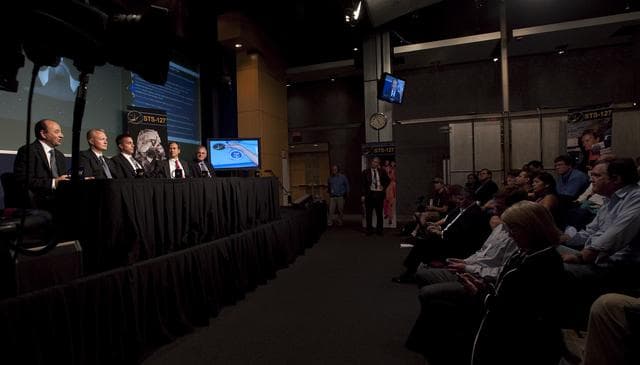 NASA image: STS-127 Tweetup