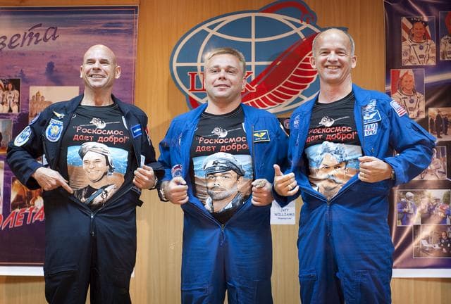 NASA image: Expedition 21 Prelaunch Press Conference