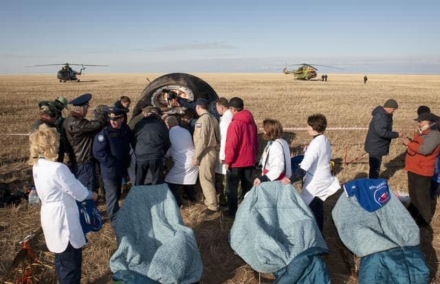 Expedition 20 Landing
