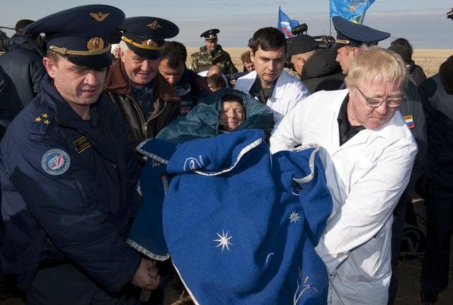 Expedition 20 Landing