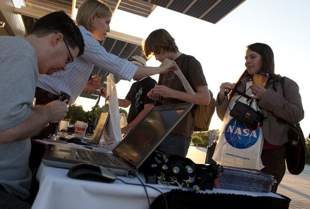 NASA image: STS-129 Tweetup