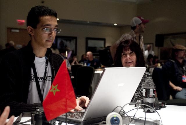 NASA image: STS-129 Tweetup