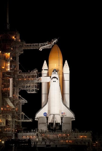 NASA image: STS-129 Shuttle Atlantis On Pad 39a