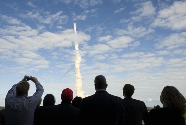 NASA image: STS-129 Shuttle Atlantis Launch