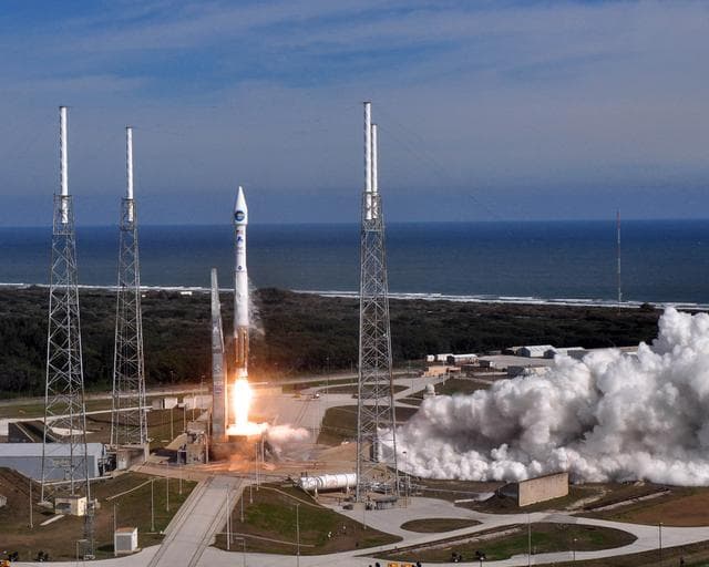 NASA image: KSC-2010-1756