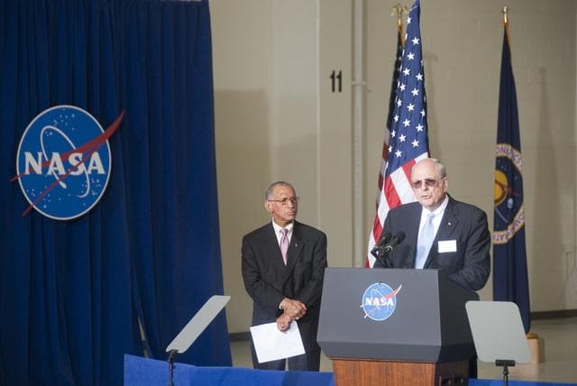 NASA image: KSC-2010-2749
