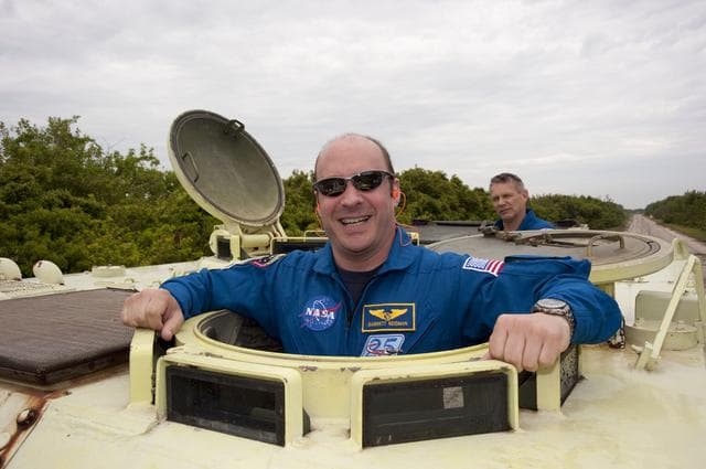 NASA image: 2010-2915