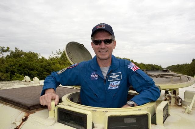 NASA image: 2010-2917