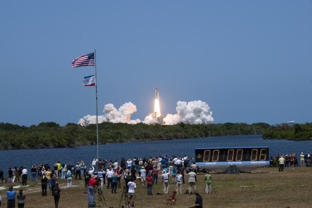 NASA image: KSC-2010-3351
