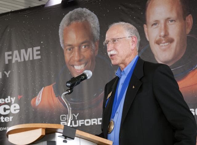 NASA image: 2010-3739