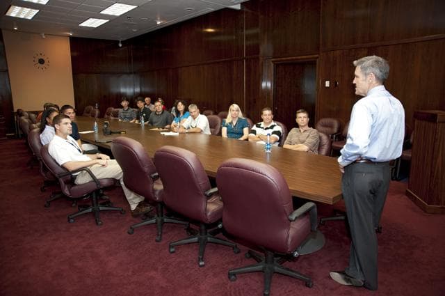 KSC-2010-3805