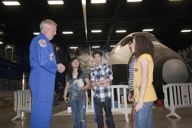 NASA image: 2010-3919