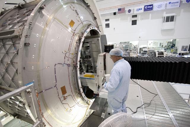 NASA image: 2010-3977