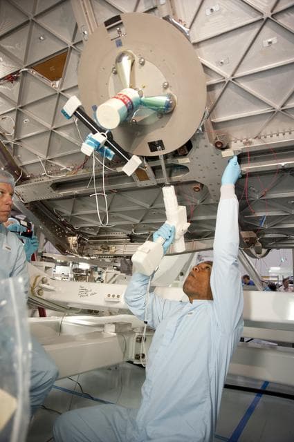 KSC-2010-3982