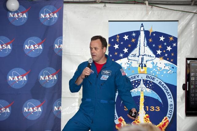NASA image: 2010-5382